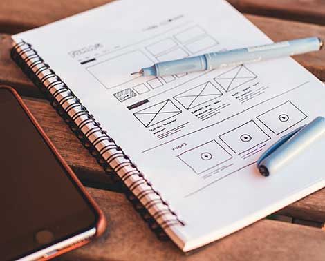 Diseño en papel de una estructura web.